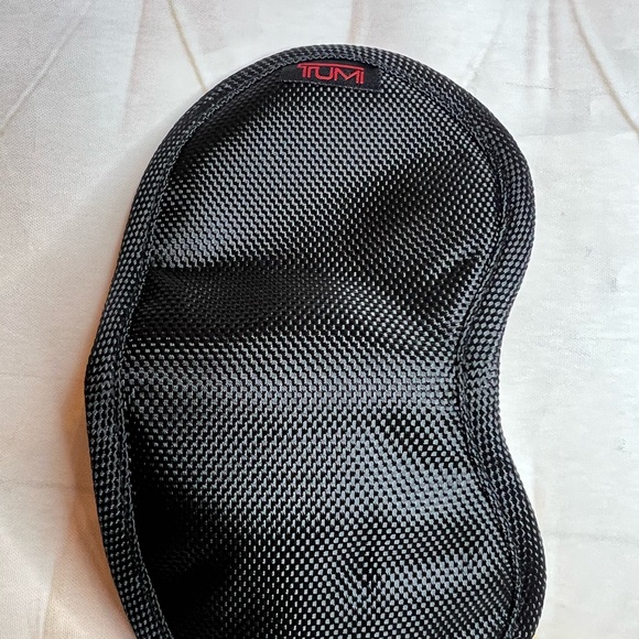 Tumi 8pc Bundle - Picture 9 of 10